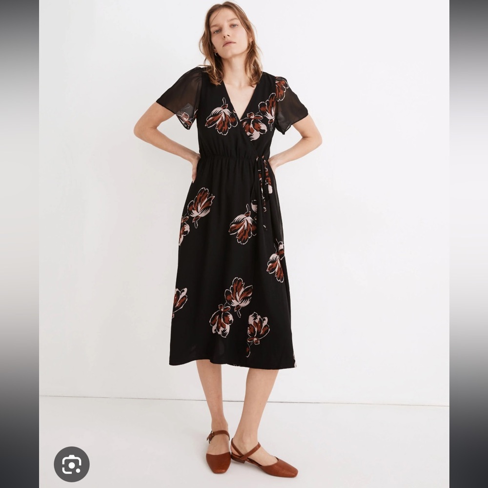 Georgette Tie-Wrap Midi Dress in Duskblossom